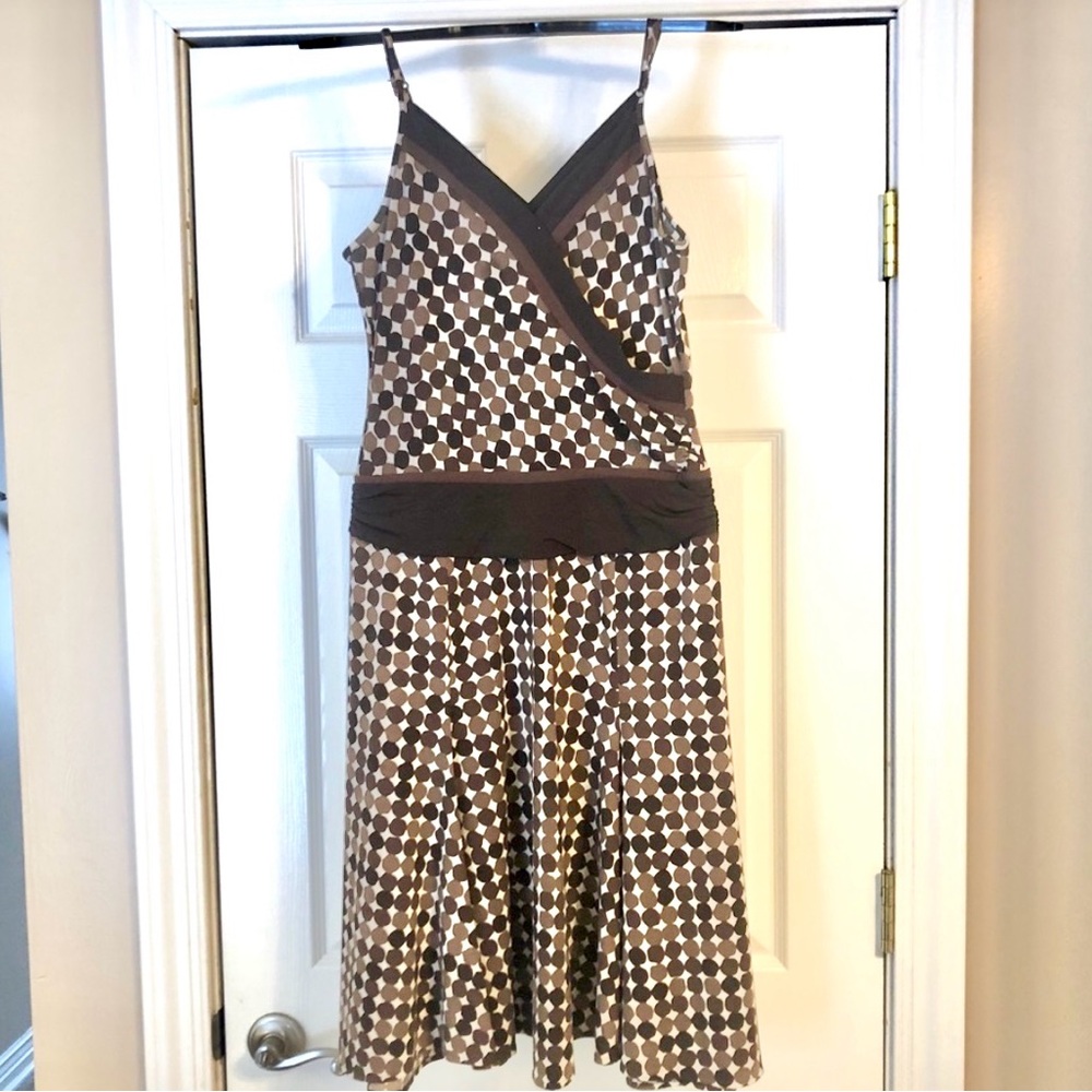BCBG MAX AZRIA Matte Jersey Dress Brown Tan White Polka Dots Dress
